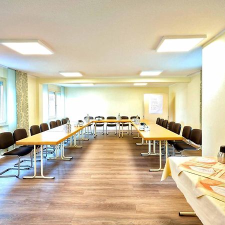Hotel Rennschuh เกิตทิงเงน ภายนอก รูปภาพ