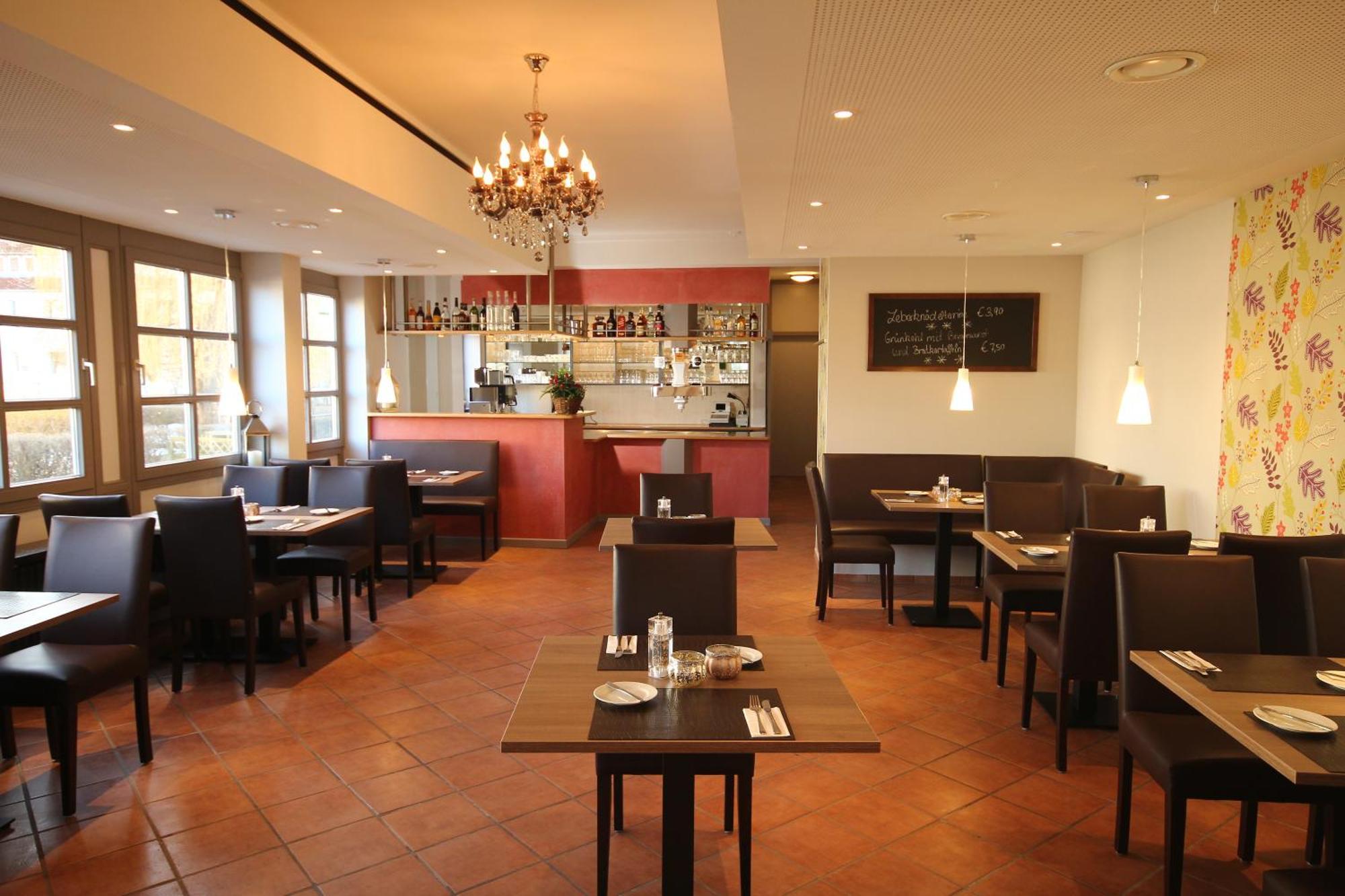 Hotel Rennschuh เกิตทิงเงน ภายนอก รูปภาพ
