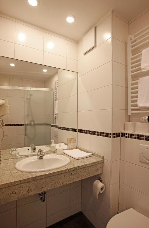 Hotel Rennschuh เกิตทิงเงน ห้อง รูปภาพ