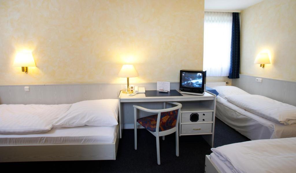 Hotel Rennschuh เกิตทิงเงน ห้อง รูปภาพ